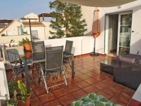 Casa Familia con vistas a las montañas de Nerja